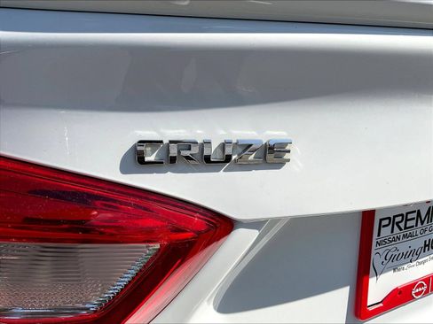 Used 2016 Chevrolet Cruze Premier FWD image 26