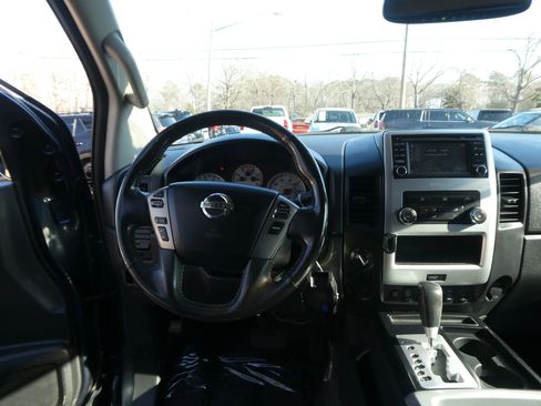 Used 2015 Nissan Titan PRO-4X w/ Pro-4x Luxury Package image 14