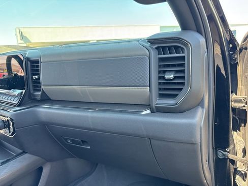 Used 2024 Chevrolet Silverado 1500 ZR2 w/ Technology Package AWD/4WD image 38