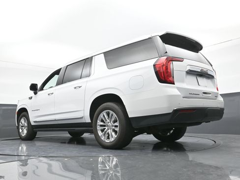 Used 2024 GMC Yukon XL SLT image 33