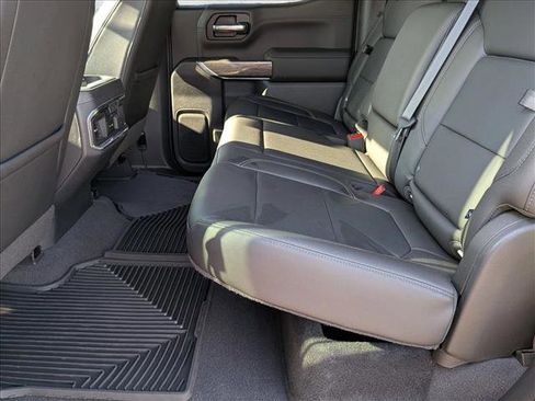Used 2019 Chevrolet Silverado 1500 LTZ w/ LTZ Convenience Package AWD/4WD image 18