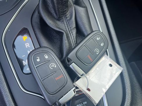 Used 2022 Jeep Cherokee Latitude Lux image 22