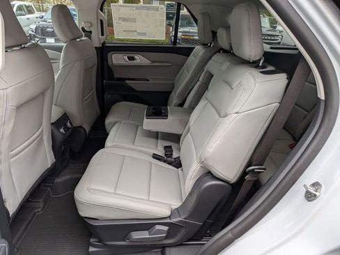 New 2026 Ford Explorer Active image 12