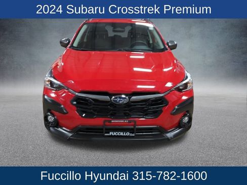 Used 2024 Subaru Crosstrek 2.0i Premium image 2