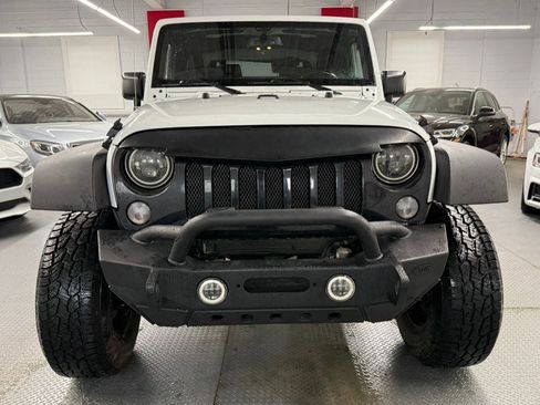 Used 2015 Jeep Wrangler Rubicon w/ Dual Top Group AWD/4WD image 3