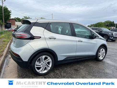 Used 2023 Chevrolet Bolt LT w/ Driver Confidence Package FWD image 3