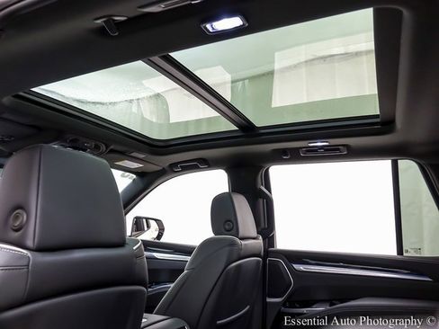 Certified 2025 Cadillac Escalade Sport image 13