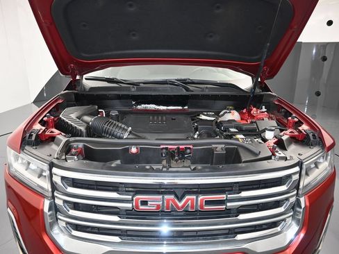 Certified 2023 GMC Acadia SLT FWD image 30