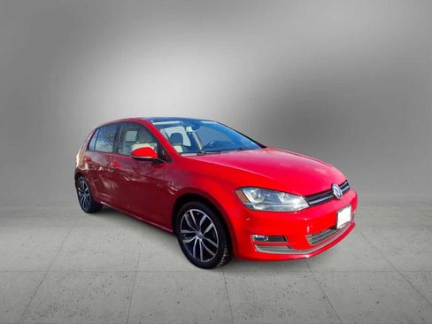 Used 2016 Volkswagen Golf SE w/ Lighting Package image 7