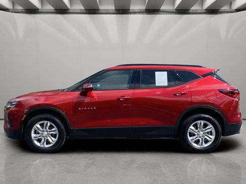 Used 2021 Chevrolet Blazer LT FWD image 2