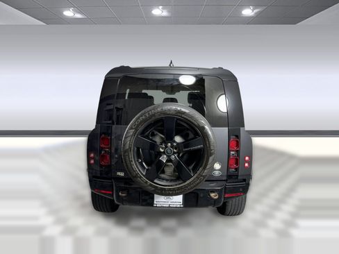 Used 2023 Land Rover Defender 110 X-Dynamic SE AWD/4WD image 10