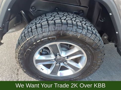 Used 2022 Jeep Wrangler Unlimited Sahara image 17