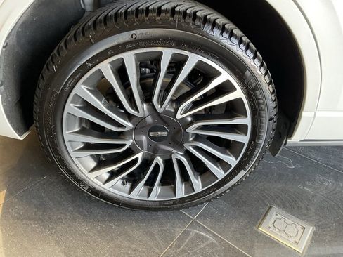 Used 2021 Lincoln Corsair Reserve w/ Sport Package image 8