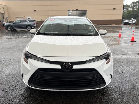 Used 2024 Toyota Corolla LE FWD image 7
