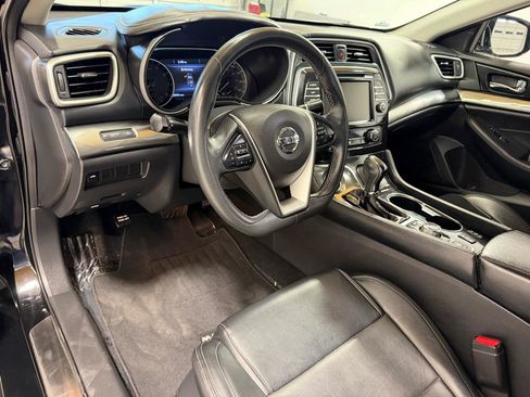 Used 2019 Nissan Maxima 3.5 SV w/ Floor Mat Group FWD image 15