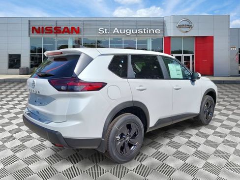 New 2026 Nissan Rogue SV FWD image 2