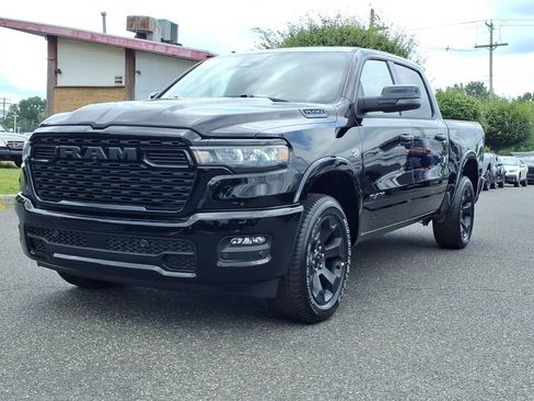 Used 2026 RAM 1500 Big Horn AWD/4WD image 3