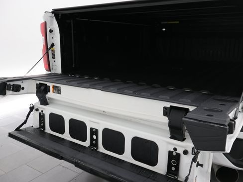 Used 2022 Chevrolet Silverado 3500 High Country w/ Safety Package II AWD/4WD image 37