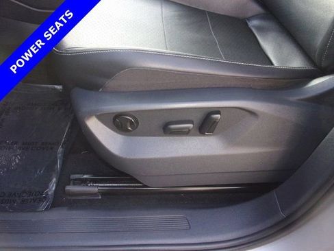 Used 2019 Volkswagen Tiguan SEL image 8