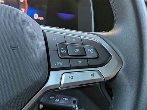 Certified 2025 Volkswagen Jetta Sport image 30