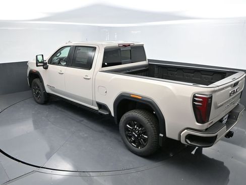 New 2026 GMC Sierra 2500 AT4 w/ AT4 Premium Plus Package image 40