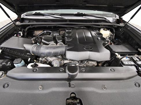 Used 2019 Toyota 4Runner Limited image 12