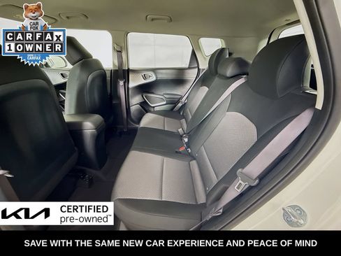 Certified 2025 Kia Soul LX w/ LX Technology Package FWD image 24