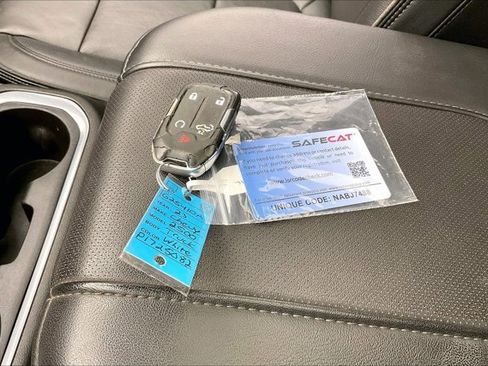 Used 2023 Chevrolet Silverado 2500 High Country w/ LPO, Hitch Package image 11