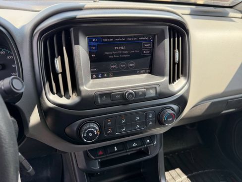 Used 2020 Chevrolet Colorado W/T w/ Custom Special Edition AWD/4WD image 17