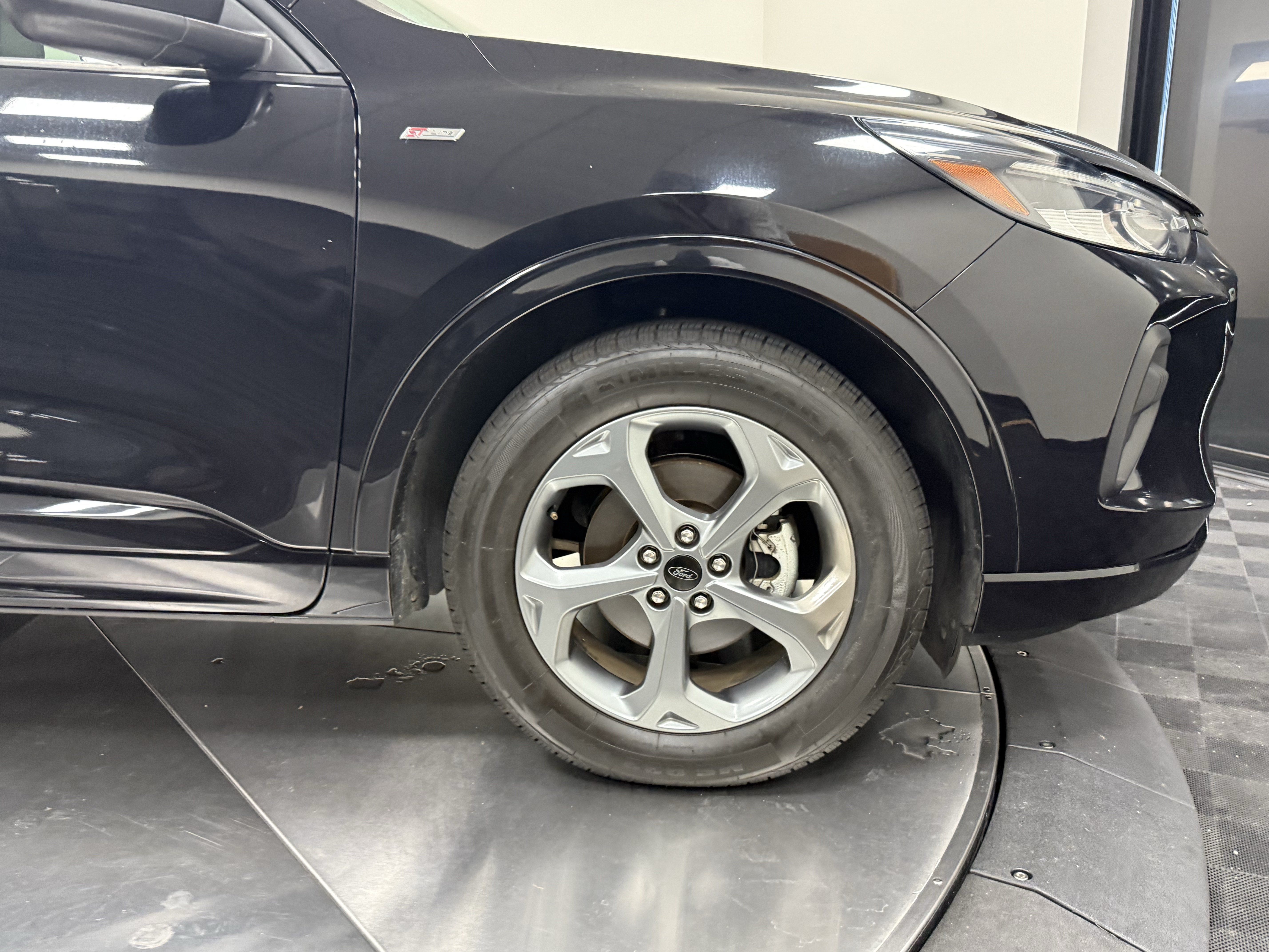 Used 2024 Ford Escape ST-Line FWD image 10