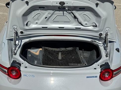 New 2025 MAZDA MX-5 Miata Club image 18