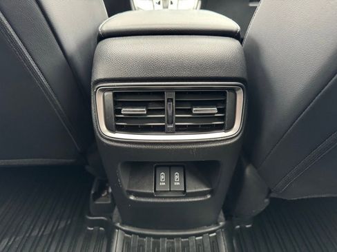 Used 2018 Honda CR-V Touring image 18