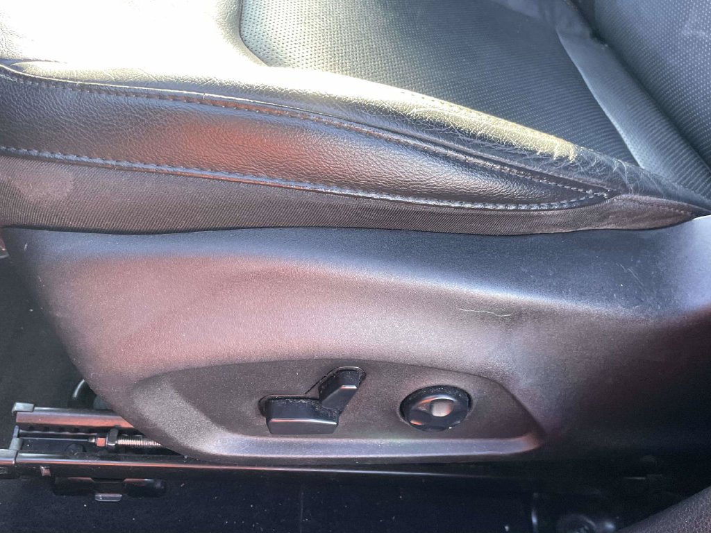 Used 2018 Jeep Compass Limited w/ Safe & Security Group FWD image 16