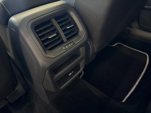 Certified 2024 Volkswagen Taos SEL AWD/4WD image 31
