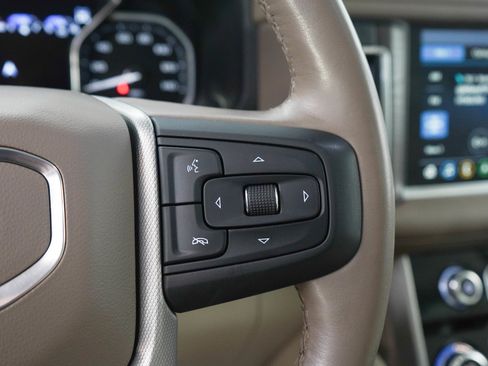 Used 2021 GMC Yukon Denali w/ Denali Premium Package AWD/4WD image 28