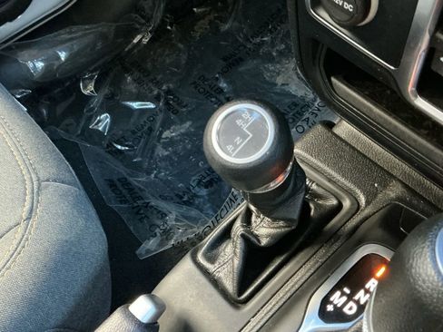 Used 2024 Jeep Wrangler Sport S image 16