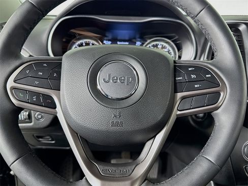 Used 2022 Jeep Cherokee Latitude Lux w/ Sun & Sound Group image 41