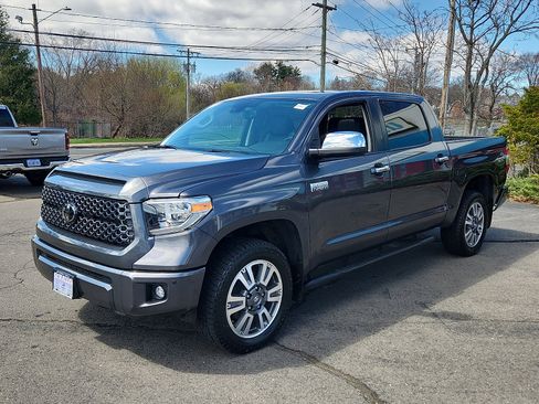 Used 2021 Toyota Tundra Platinum image 3
