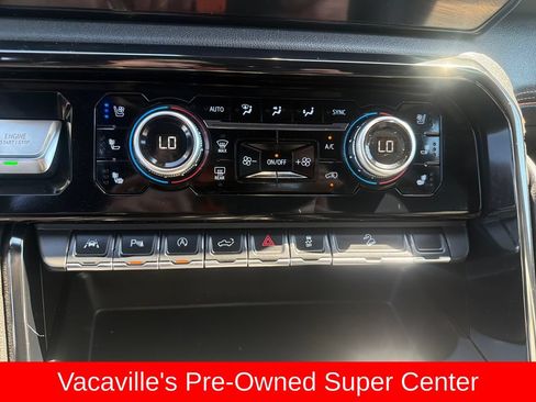 Used 2024 GMC Sierra 1500 AT4 w/ Technology Package AWD/4WD image 18