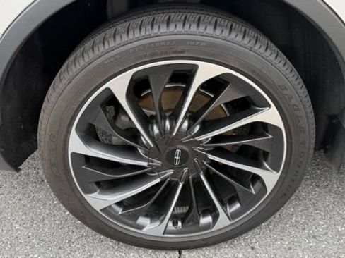 Used 2025 Lincoln Aviator Reserve w/ Equipment Group 201A AWD/4WD image 36