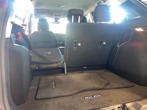 Used 2023 Nissan Kicks SV FWD image 15