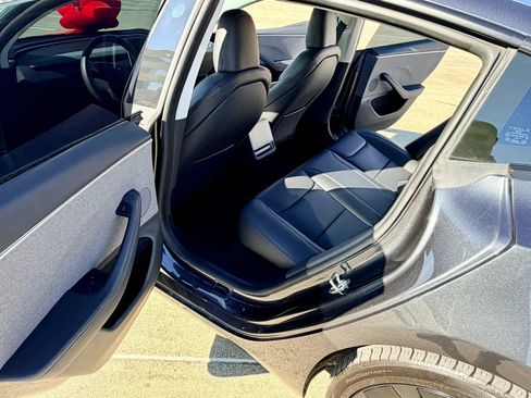 Used 2024 Tesla Model 3 Long Range RWD image 40