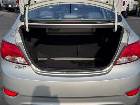 Used 2015 Hyundai Accent GLS image 32