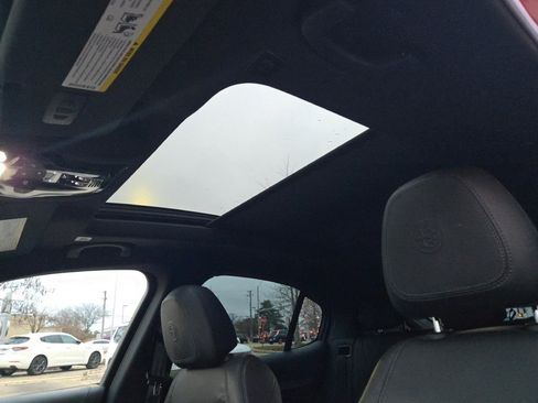 Used 2022 Alfa Romeo Stelvio Veloce image 26