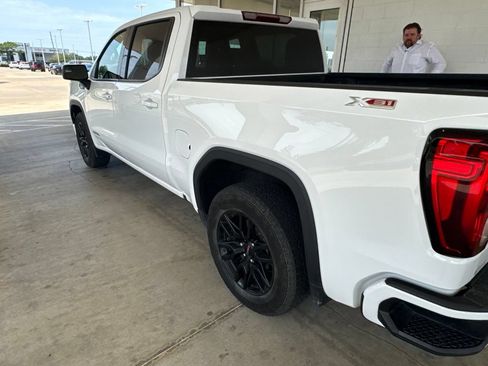 Used 2024 GMC Sierra 1500 Elevation w/ X31 Off-Road Package AWD/4WD image 7
