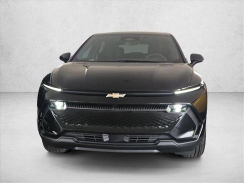 New 2026 Chevrolet Equinox EV LT image 2