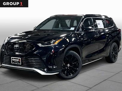 Used 2023 Toyota Highlander XSE
