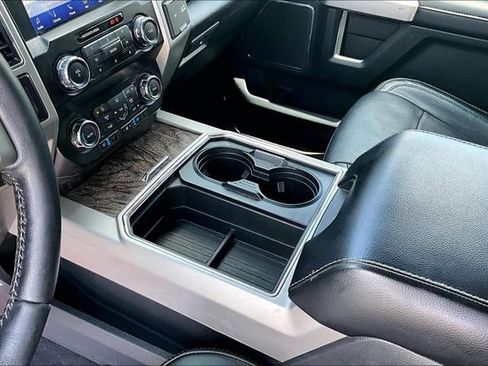 Used 2019 Ford F350 Lariat w/ Chrome Package AWD/4WD image 19
