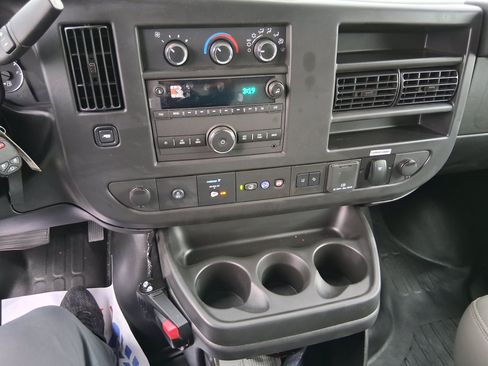 New 2025 GMC Savana 3500 w/ Power Convenience Package RWD image 25