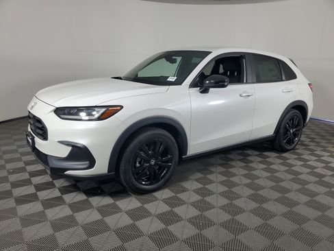 New 2026 Honda HR-V Sport image 8